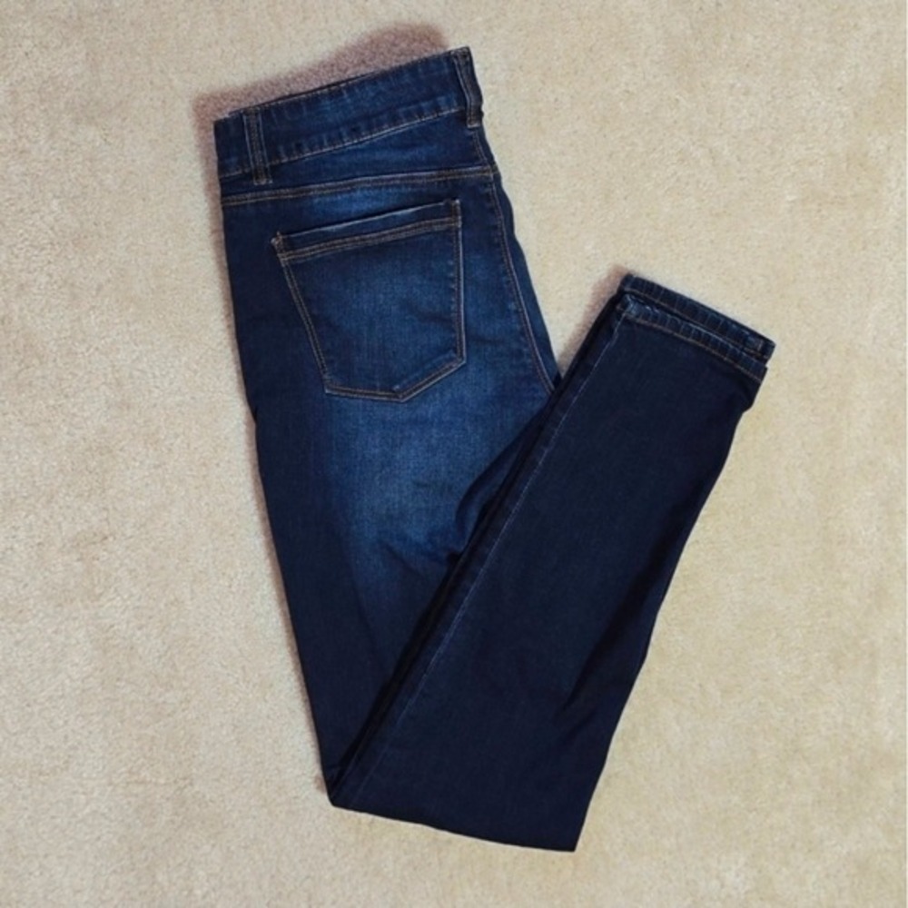 White House Black Market‎ Skinny Leg Jeans Dark Wash Distressed 4R Womens